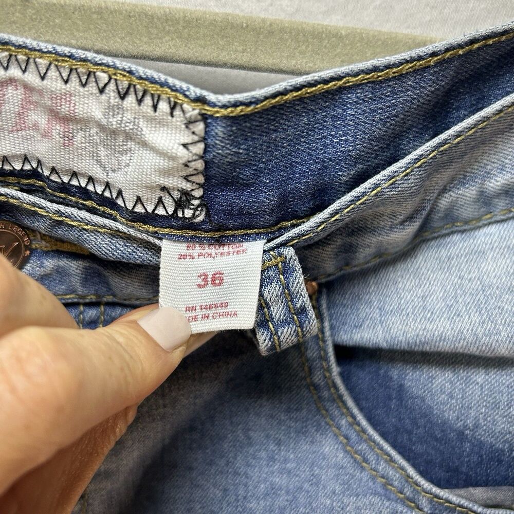 Winchester Jeans Mens Size 36/32 Blue Faded Distressed Destroyed Raw Hem - Picture 3 of 10